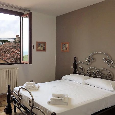 Happy Holidays Garda Home Desenzano del Garda Exterior photo