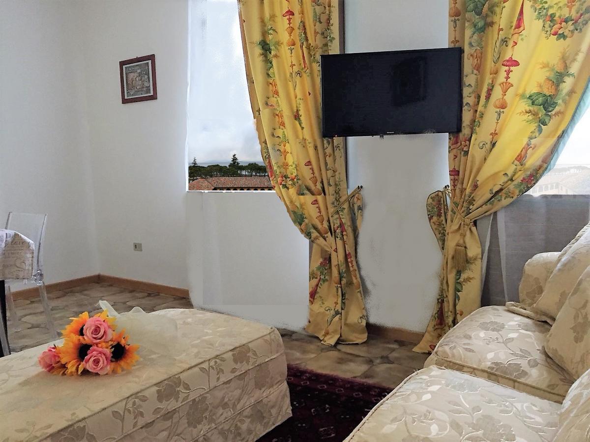 Happy Holidays Garda Home Desenzano del Garda Exterior photo